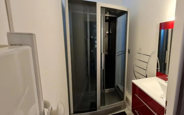 Appartement Le Mauriac Véranda plein sud 6 personnes