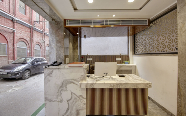 Hotel Kaca Inn - Near New Delhi Railway Station & Connaught Place