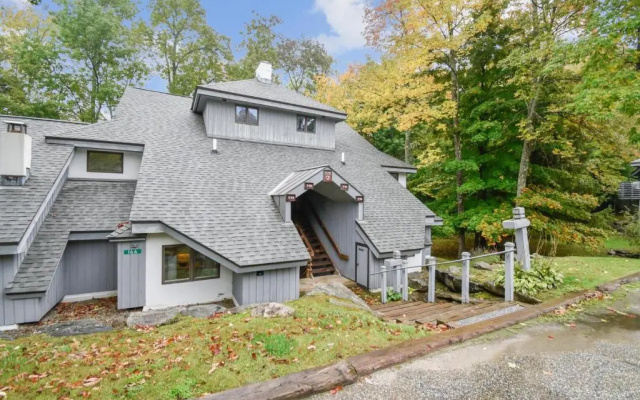 WOODSVILLAGE34