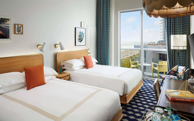 Курорт Andaz Miami Beach Resort & Spa