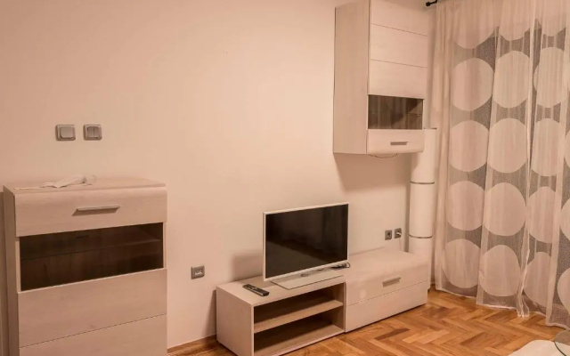 Apartment Aria