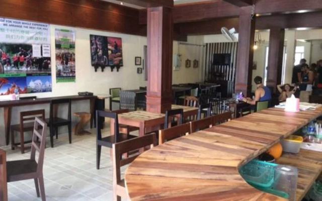 Thapae Backpackers Hostel