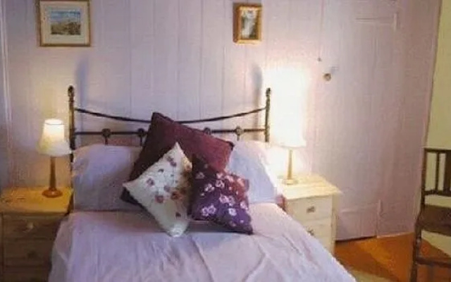 Hillside Cottage