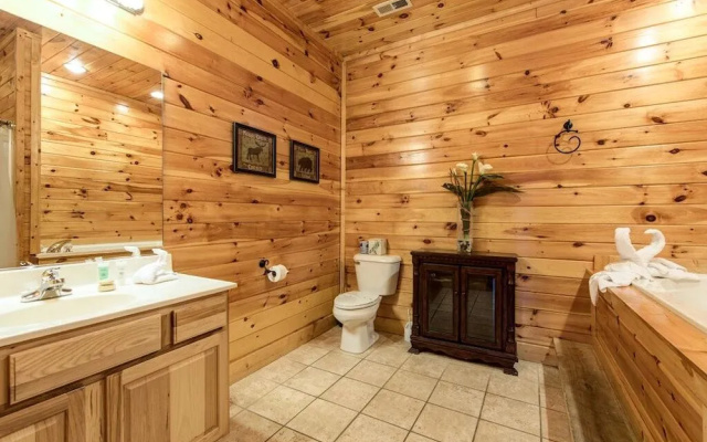 Apple Bear Lodge by Jackson Mountain Rentals