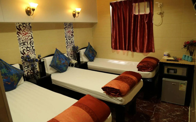 Everest Inn Guest House