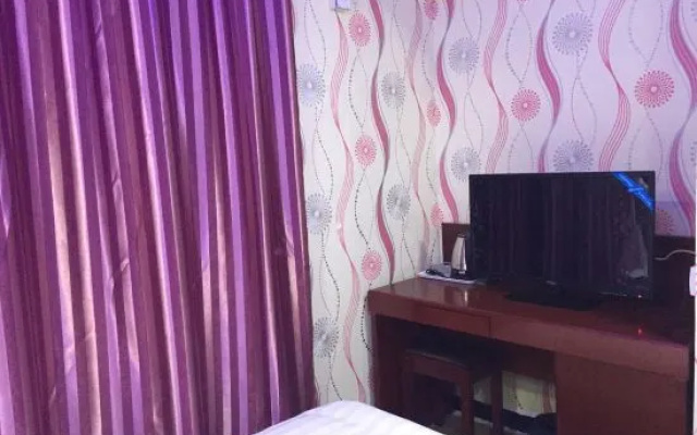 Jinshun Theme Hotel (Xi'an Bell Tower Huomashi Branch)