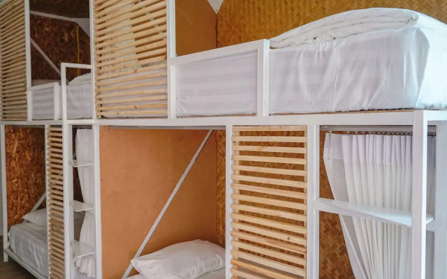 Ralph Hostel