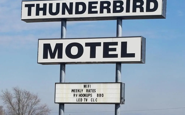 Thunderbird Motel