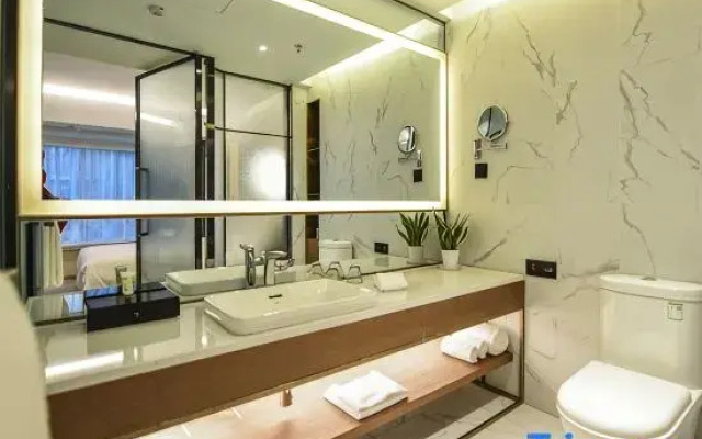 Suning Yayue Hotel (Nanjing Xianlin University Town Xuzhuang Software Park)