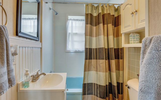 Ludington Vacation Rental - Walk to Lake Michigan!