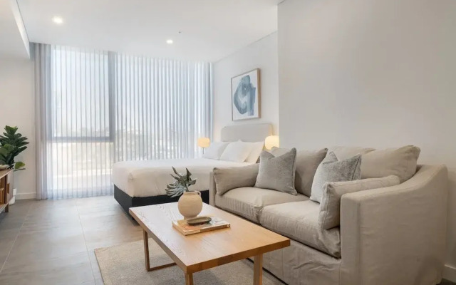 Modern Studio With Rooftop and BBQ Access