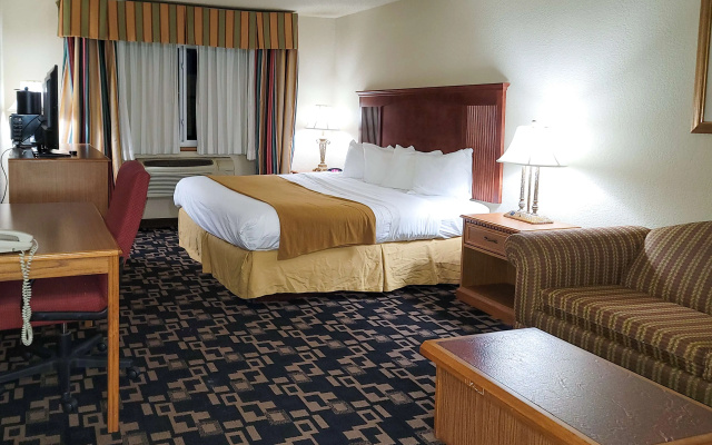 Comfort Inn & Suites Shakopee Downtown Area