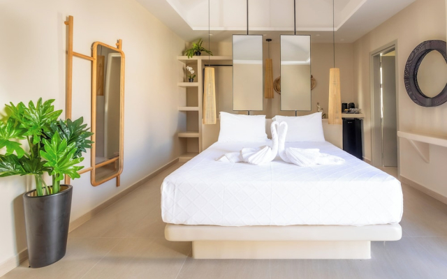 EvMaria Suites