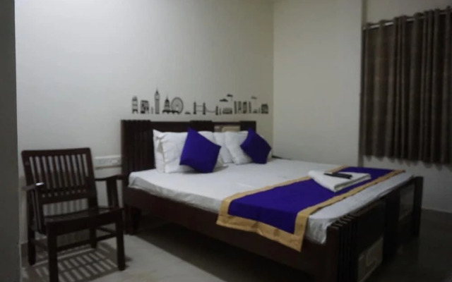 Madhura Inn