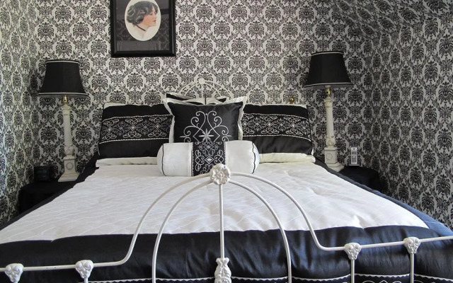 The Maple Inn B&B