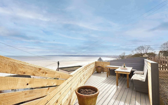 Host and Stay Sea View