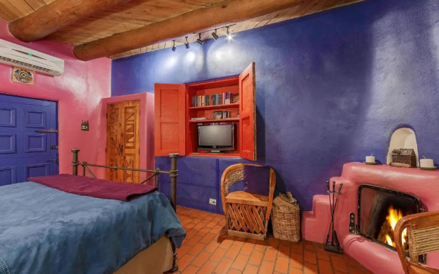 Adobe & Pines Inn