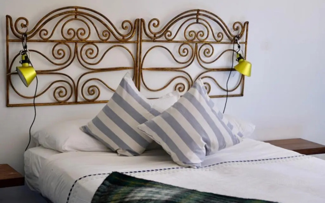 Two bedrooms Capri style home near Piazzetta