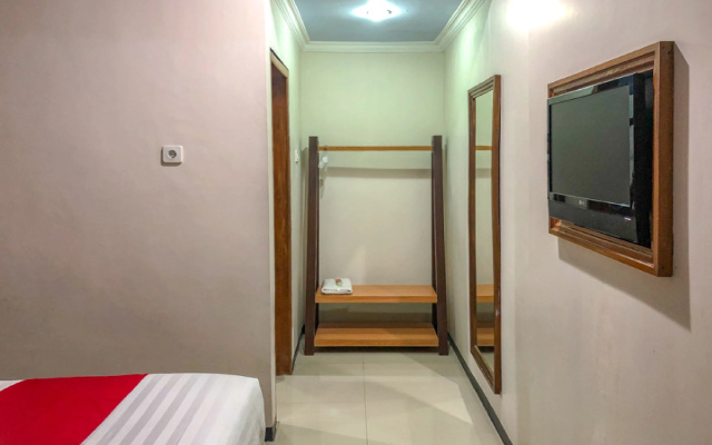 RedDoorz Syariah @ Jalan Buring Malang