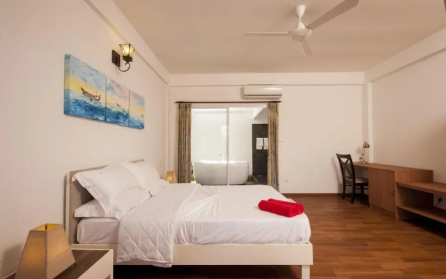 Amra Palace Laamu