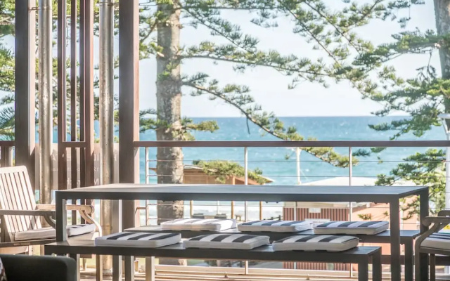Your Luxury Escape - On The Bay