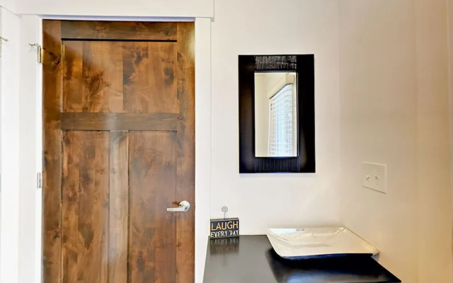1370 Center Drive Home #6