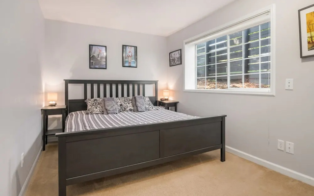 Seattle Vacation Home: The Big Top
