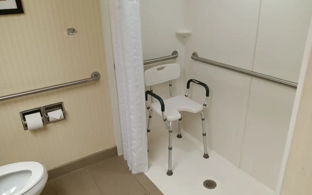 Comfort Suites South