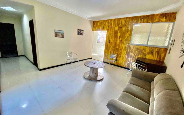 Casa Familiar Ampla E Arejada No Caminho Da Praia