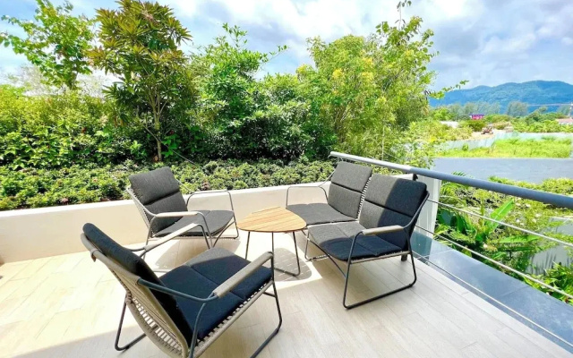 Villa Azure with Pool in Riverhouse