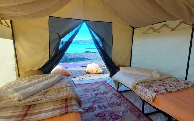 Zoe Glamping