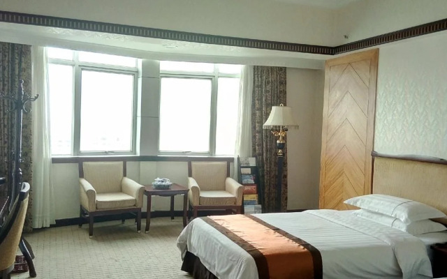 He Xing Hotel