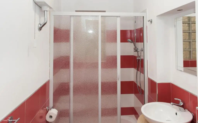 White B&B
