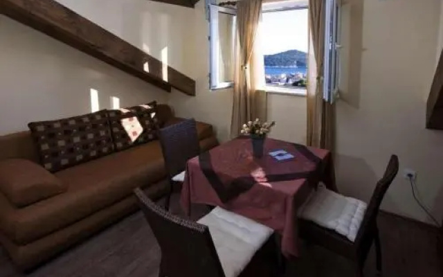 Magic Apartment