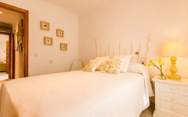 Apartamento Rosmare III Bajo