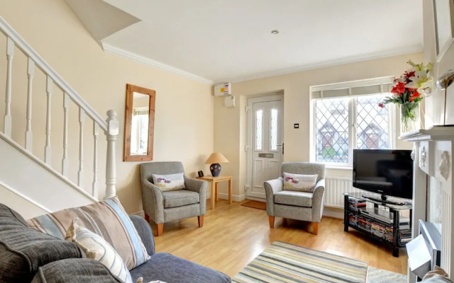 Modern Holiday Home in Padstow With Private Garden