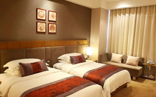 Qujing Guanfang Hotel