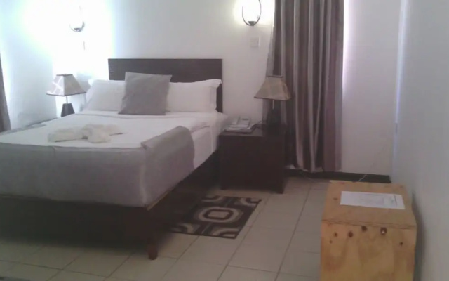 Mikelele Motel