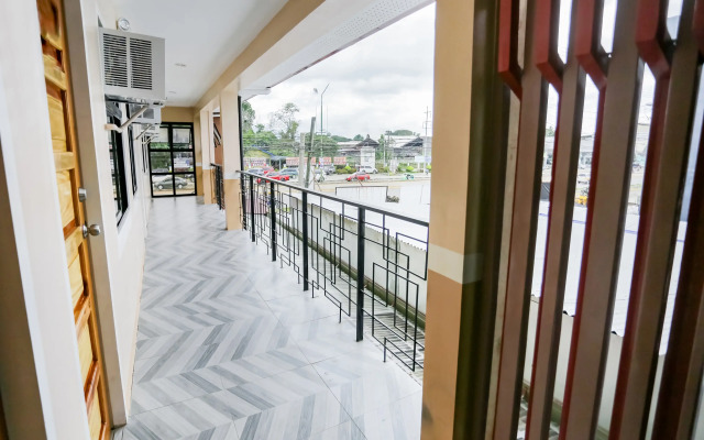 Jrja Suites by OYO Rooms