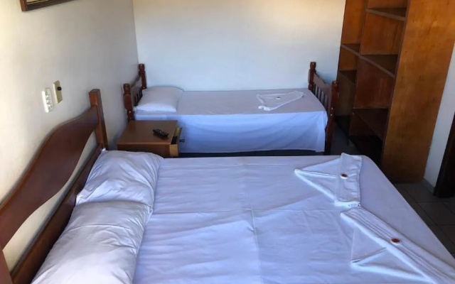 Hotel Nosso Cantinho