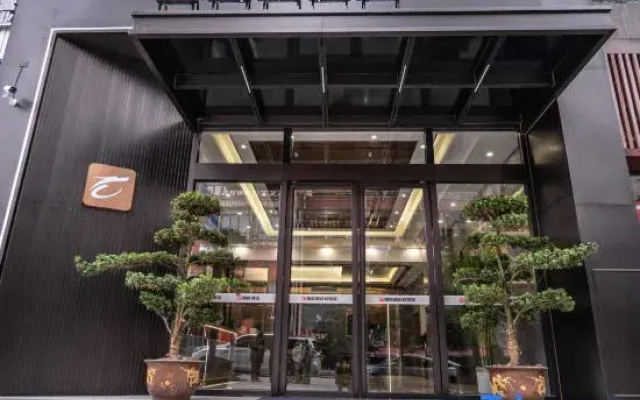 Lang Ting Hotel
