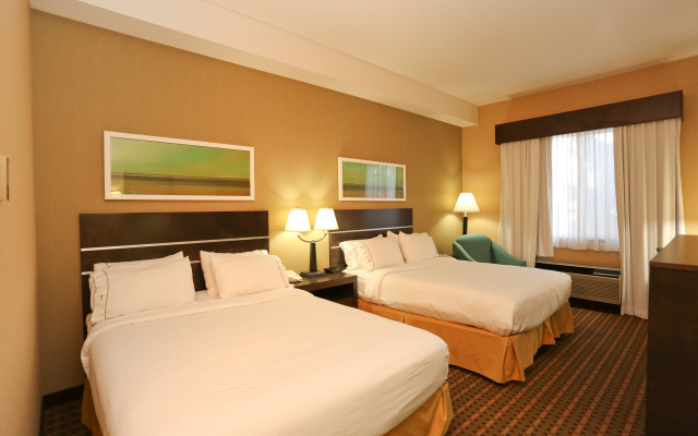 Holiday Inn Express & Suites - Vernon by IHG