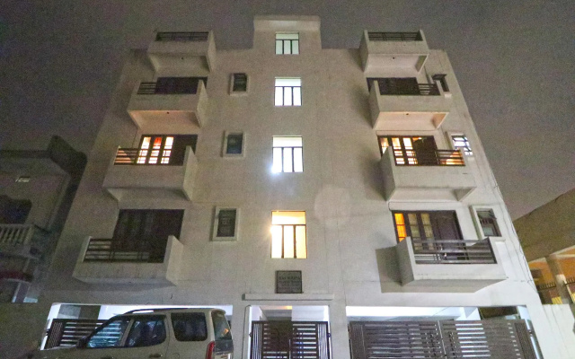 OYO 18375 Jd Palace