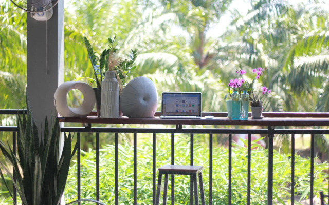 Palm Scenery Resort