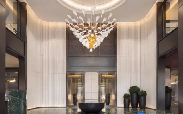 Zhongjie Central Hotel (Shenyang Zhongjie & Forbidden City Joy City Location)