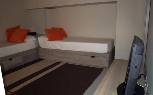 Eco Alcala Suites