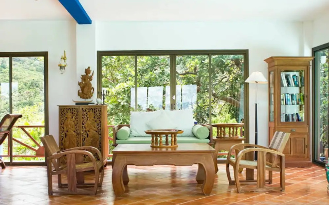 3 Bedroom Seaview Villa Leila