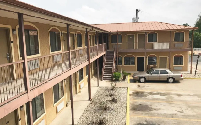 Camino Real Motel
