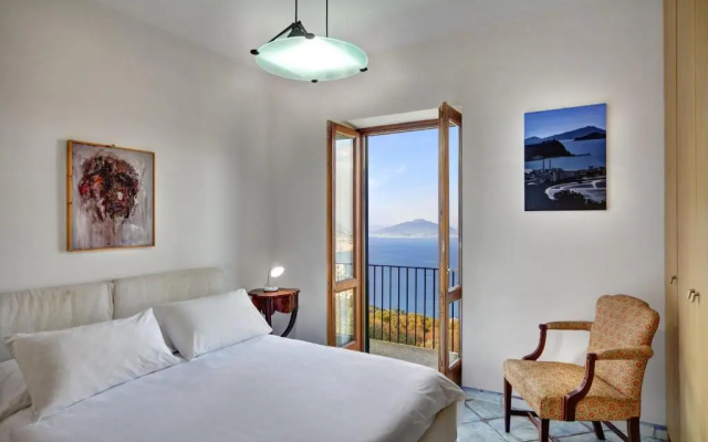 Villa Vesuvio by Gocce