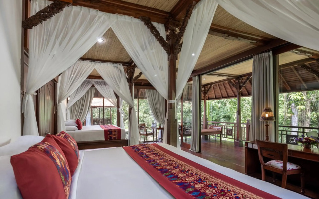 Santi Mandala Villa & Spa